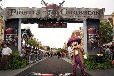 Premiere_Walt_Disney_Pictures_Pirates_Caribbean_PvXLD4Mn1GVl.jpg