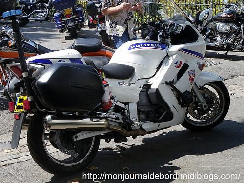 Moto police 1