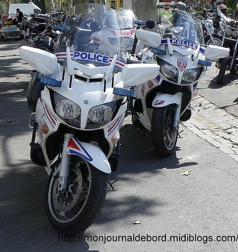 Moto police 7