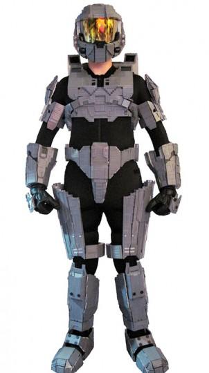 Lifesized Lego Master Chief Armor 1 302x540 Master Chief en Lego