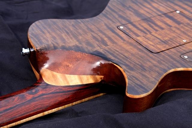 Luthier Auxan,le funambule