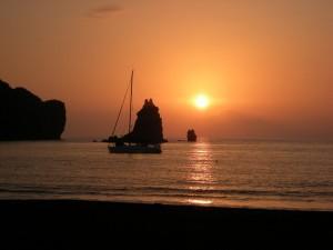 coucher de soleil sur la plage près de mon camping