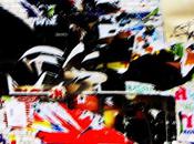 Visions d'affiche déchirée.