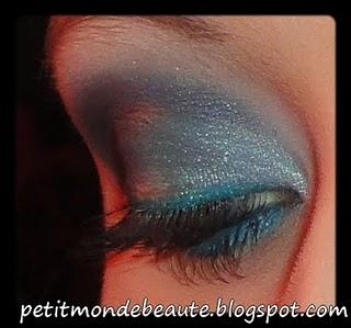 Make up tout bleu