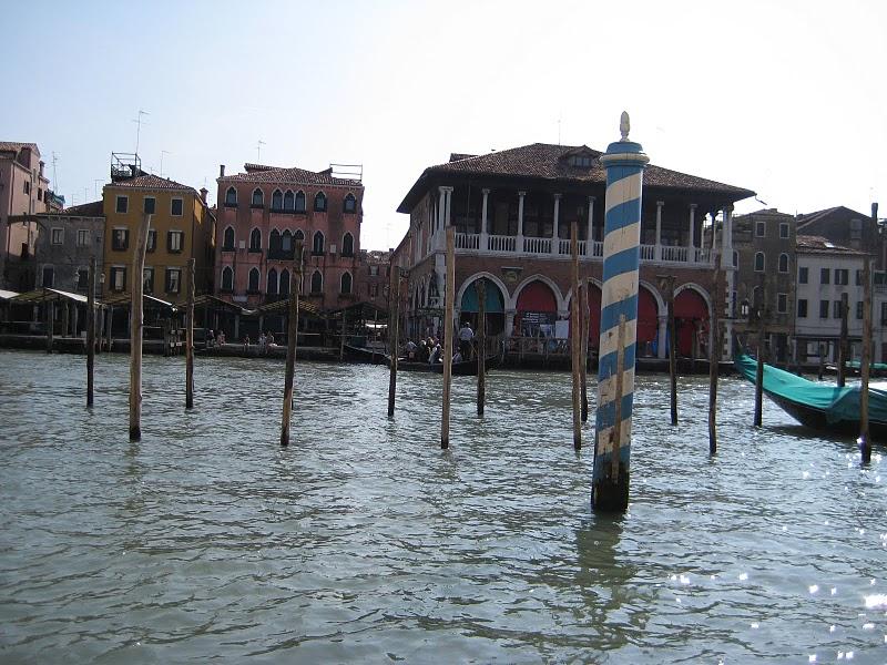 3 mai - 15h30 premiers pas sur le sol vénitien, 16h premières photos du Canal Grande