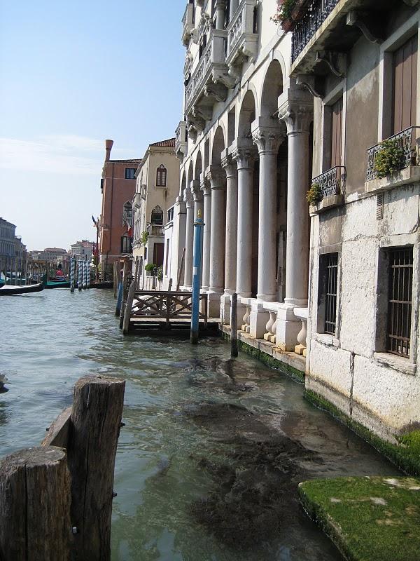 3 mai - 15h30 premiers pas sur le sol vénitien, 16h premières photos du Canal Grande