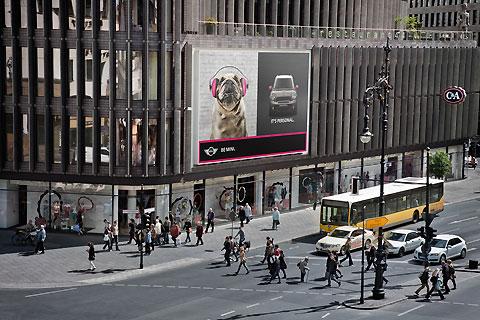 MINI Photo Box - Interactive billboard in Berlin