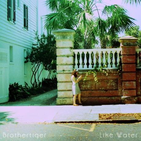 Brothertiger: Like Water - MP3
On a été séduits par son EP Point...