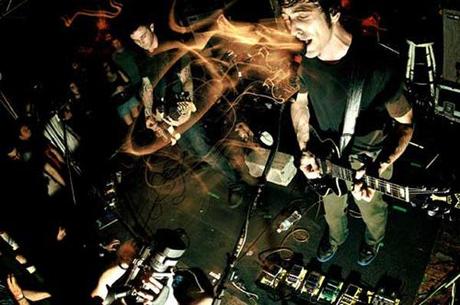 Cave In, « Heartbreaks, Earthquakes »