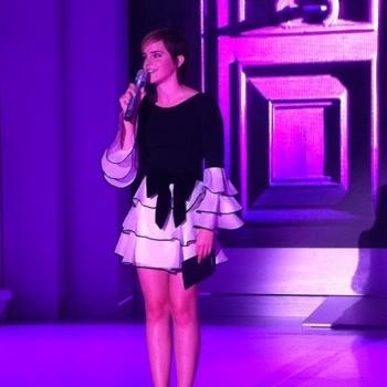 Emma Watson en maîtresse de cérémonie pour Lancôme, Paris Emma Watson en maîtresse de cérémonie pour Lancôme, Paris
