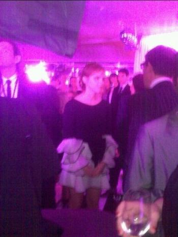 Emma Watson en maîtresse de cérémonie pour Lancôme, Paris