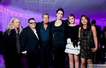 Emma Watson en maîtresse de cérémonie pour Lancôme, Paris