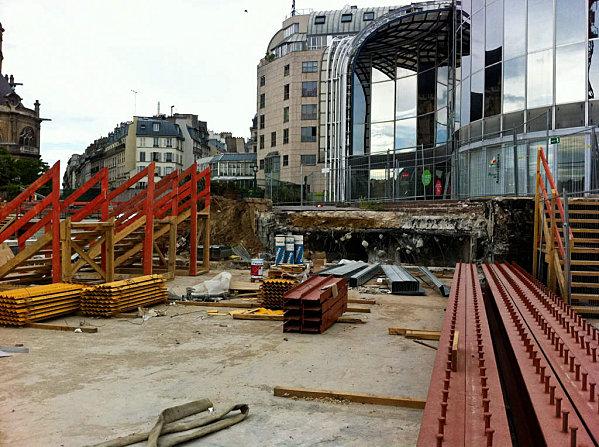 d.uM.s Les Halles Paris 01