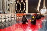 Jay Hoff Lego Star Wars51 160x105 Star Wars : La scène de l’arrivée de l’Empereur en LEGO