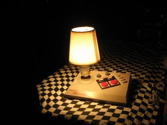 il 570xN.205241712 540x404 Le NES Advantage se transforme en lampe