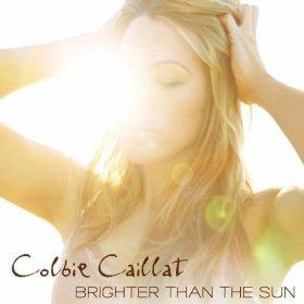 Le nouveau single de Colbie Caillat s'appelle...