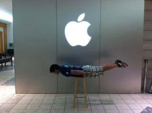 Planking : les Apple Store font la planche