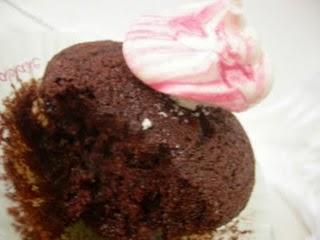 Cupcakes Red velvet meringuée bicolore