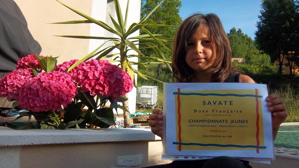 Une championne de boxe à Ampus !