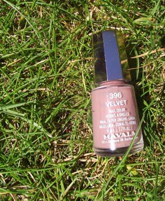 En ce moment, mes ongles aiment..VELVET