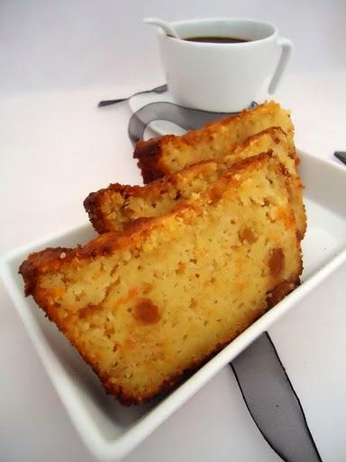 CAKE AUX POMMES, CAROTTES ET AMANDES