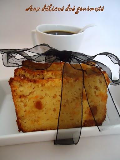 CAKE AUX POMMES, CAROTTES ET AMANDES