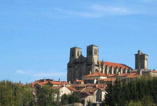 Bar-Restaurant-Mutiservices au coeur du Livradois-Forez