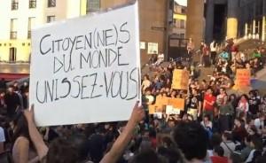 Les indignés veulent croire en une alternative possible au capitalisme financier