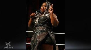 Lorsdu Raw du 30 mai 2011 Kharma annonce à l'Univers de la WWE qu'elle est enceinte