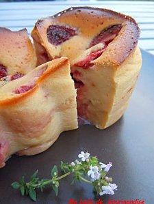 LES VOTES SONT OUVERS Clafoutis aux fraises et au thym bio... (Ma bulle.. de gour