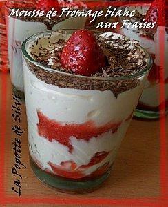 LES VOTES SONT OUVERS Mousse de fromage blanc aux fraises (La popotte de Silvi)