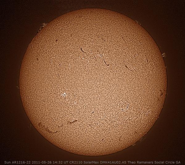Images solaires avec AR1216 et AR1222.