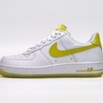 nike wmns air force 1 low white high voltage 1 570x427 150x150 Nike WMNS Air Force 1 Low Patent Swoosh Pack 