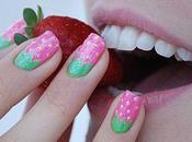 Manucure: nail estival fruité.