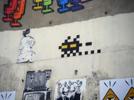 Invader : en attendant la 1000ème mosaïque parisienne (3/8)