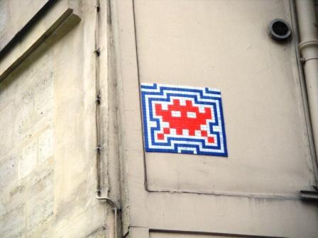 Invader : en attendant la 1000ème mosaïque parisienne (3/8)