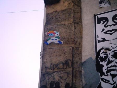 Invader : en attendant la 1000ème mosaïque parisienne (3/8)