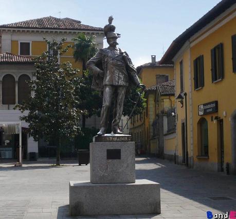 Samsung - Naked Statues in Italy
