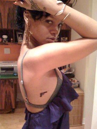 Rihanna_gun_tattoos