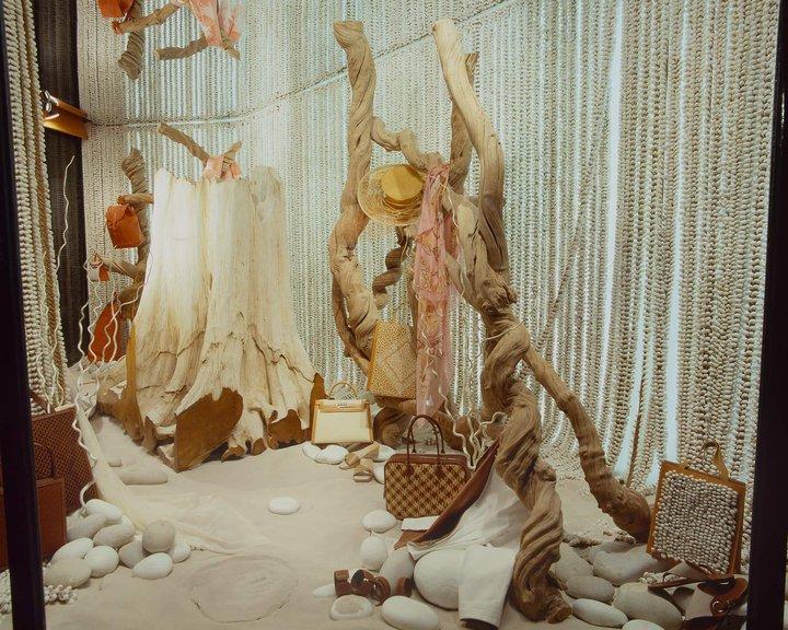 3 DAYS RUN WITH LEÏLA MENCHARI