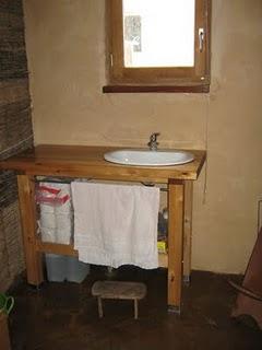 Portes intérieures et lavabo