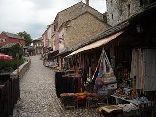 Mostar. Scène 3. Matin.