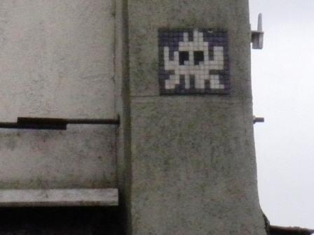 Invader : en attendant la 1000ème mosaïque parisienne (6/8)