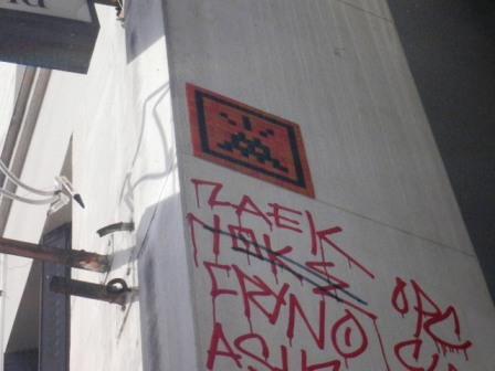 Invader : en attendant la 1000ème mosaïque parisienne (6/8)