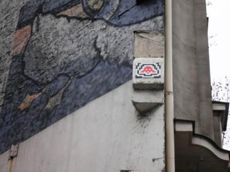 Invader : en attendant la 1000ème mosaïque parisienne (6/8)