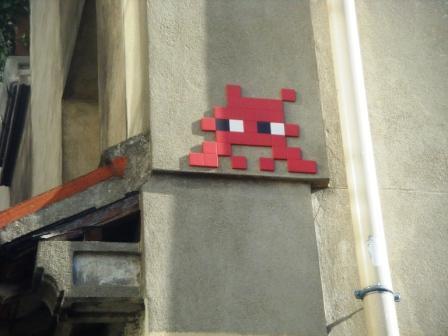Invader : en attendant la 1000ème mosaïque parisienne (6/8)
