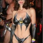 batwoman bodypaint heroine nue raoul volfoni
