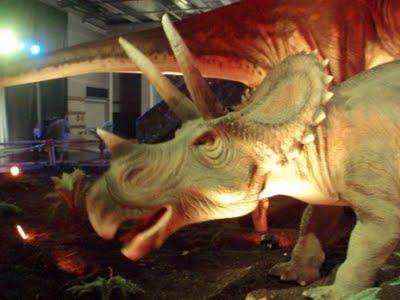 Il est encore là le temps des dinosaures 1/2