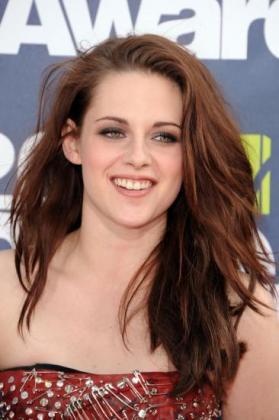 Kristen Stewart magnifique aux MTV Movie Awards