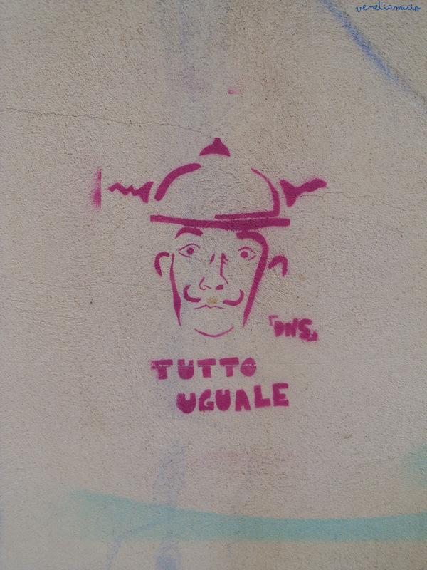 Venise, le lieu du monde où le temps fuit du pas le plus léger, s'envole de l'aile la plis insaisissable.( Henri de Régnier)
